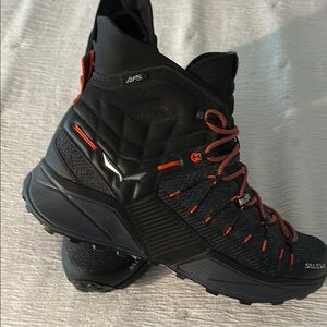 Salewa Men's Black and Red Outdoor Boots